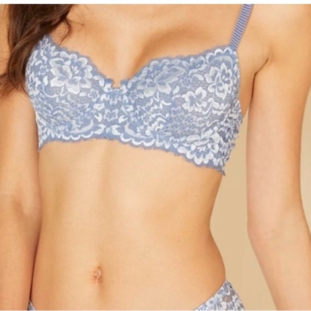 Cosabella Pret A Port Balconette underwire Bra 32A and matching thong Size S